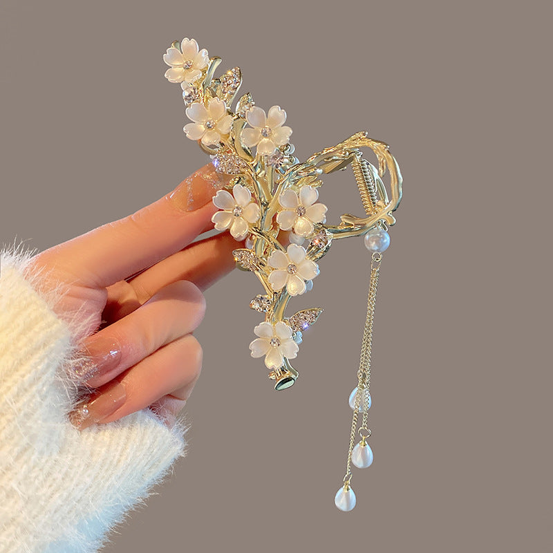 Pearl Bell Orchid Tassel Hair Clip