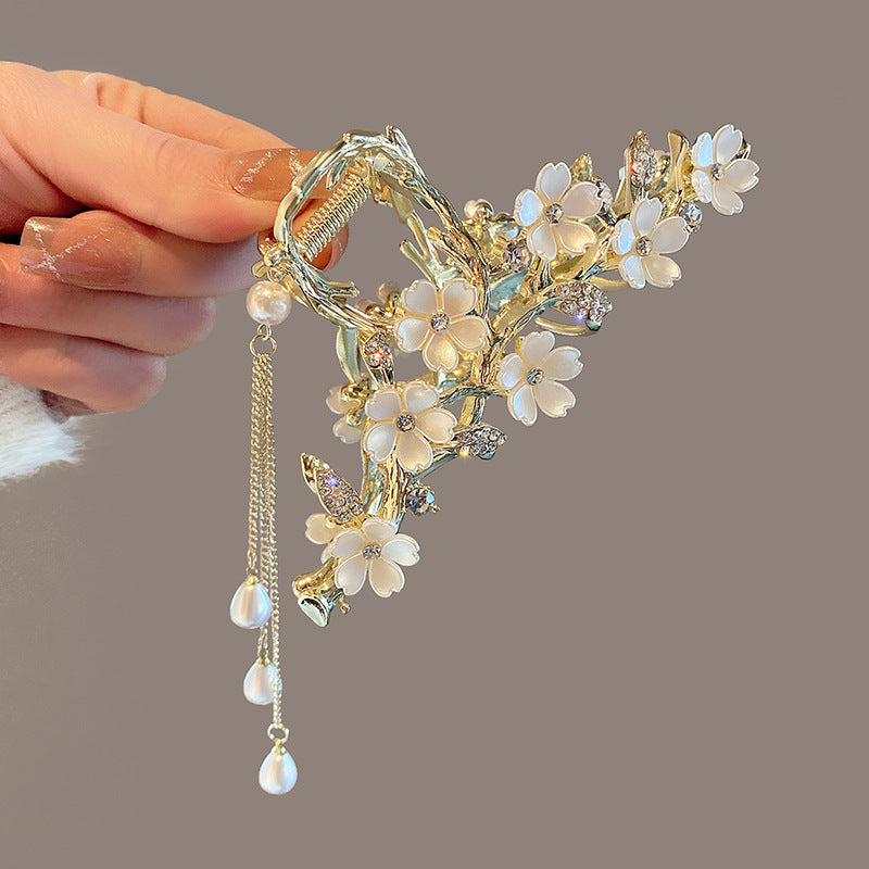 Pearl Bell Orchid Tassel Hair Clip